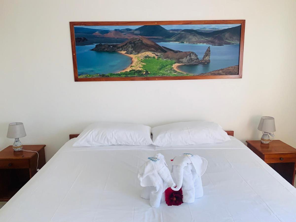 Hostal White House Galapagos Пуэрто-Айора Экстерьер фото