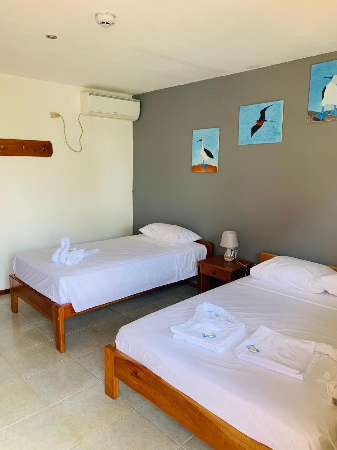 Hostal White House Galapagos Пуэрто-Айора Экстерьер фото