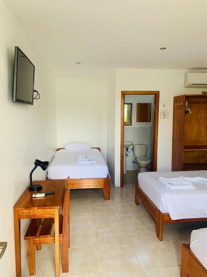 Hostal White House Galapagos Пуэрто-Айора Экстерьер фото