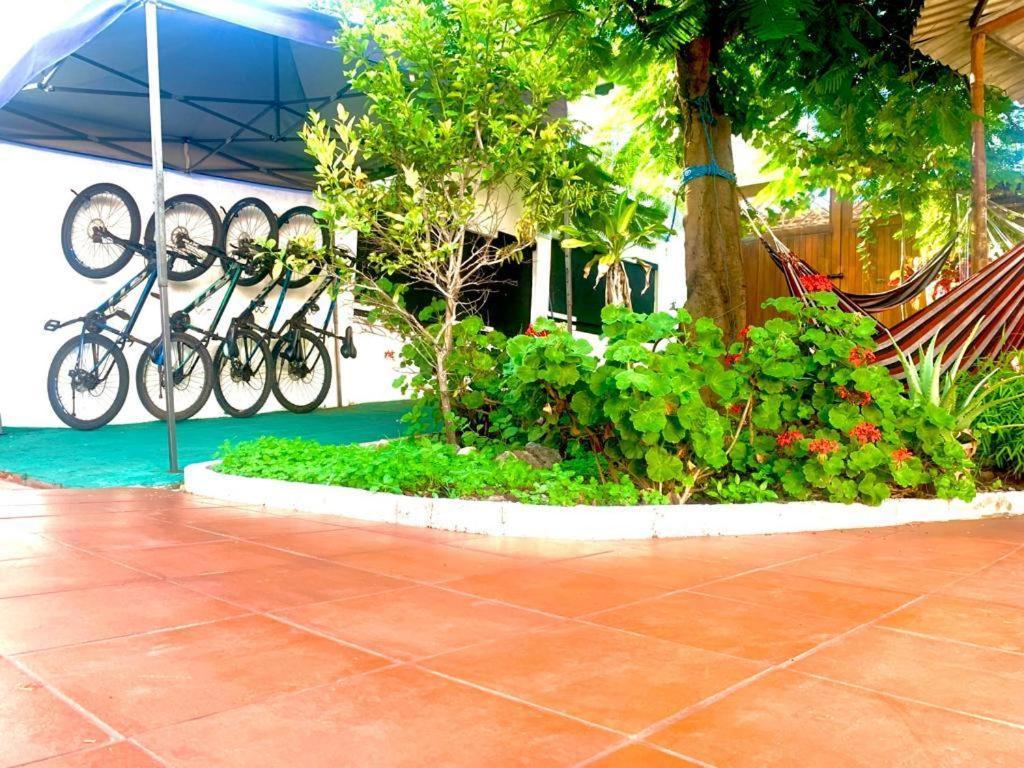 Hostal White House Galapagos Пуэрто-Айора Экстерьер фото