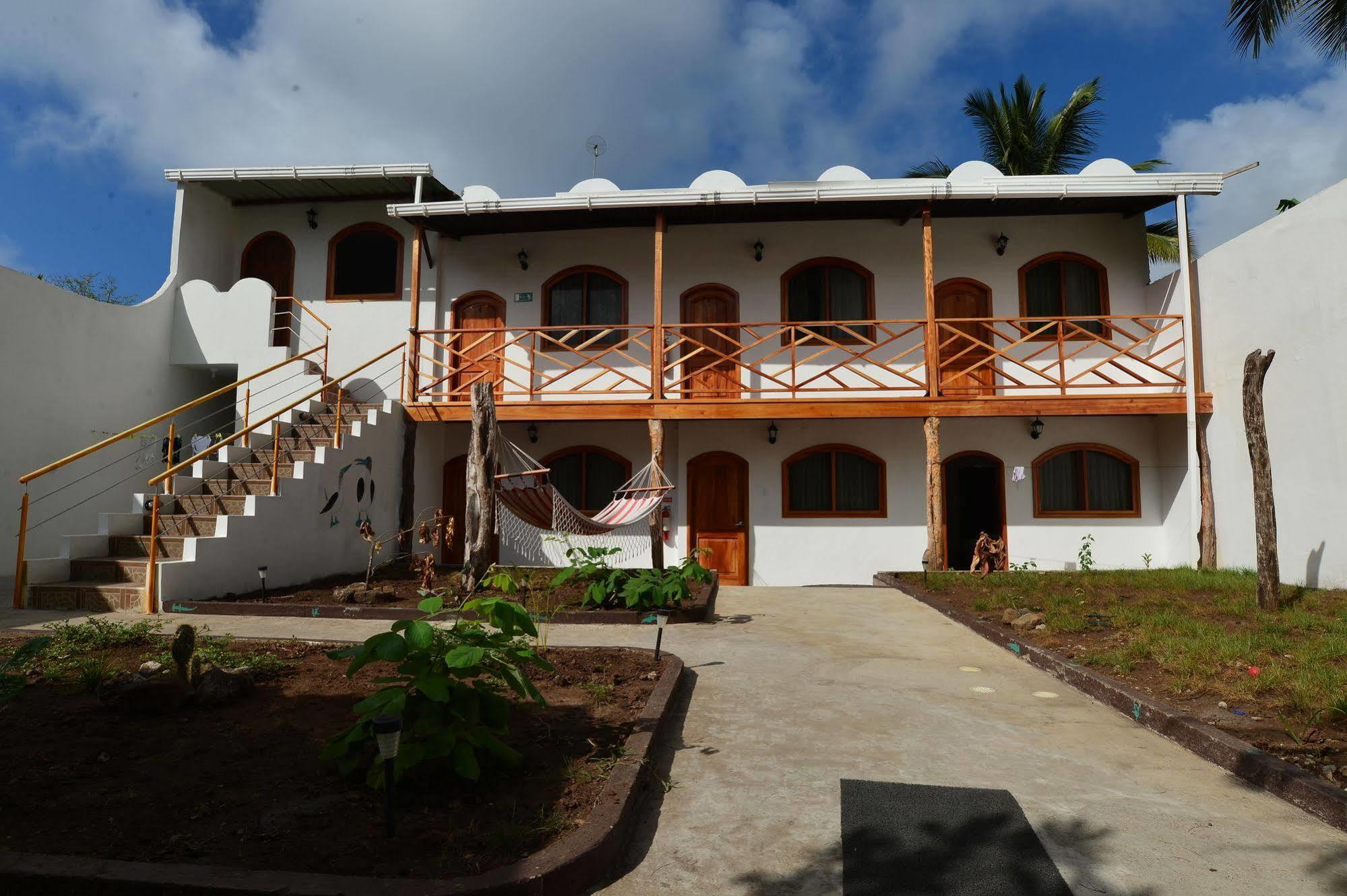 Hostal White House Galapagos Пуэрто-Айора Экстерьер фото