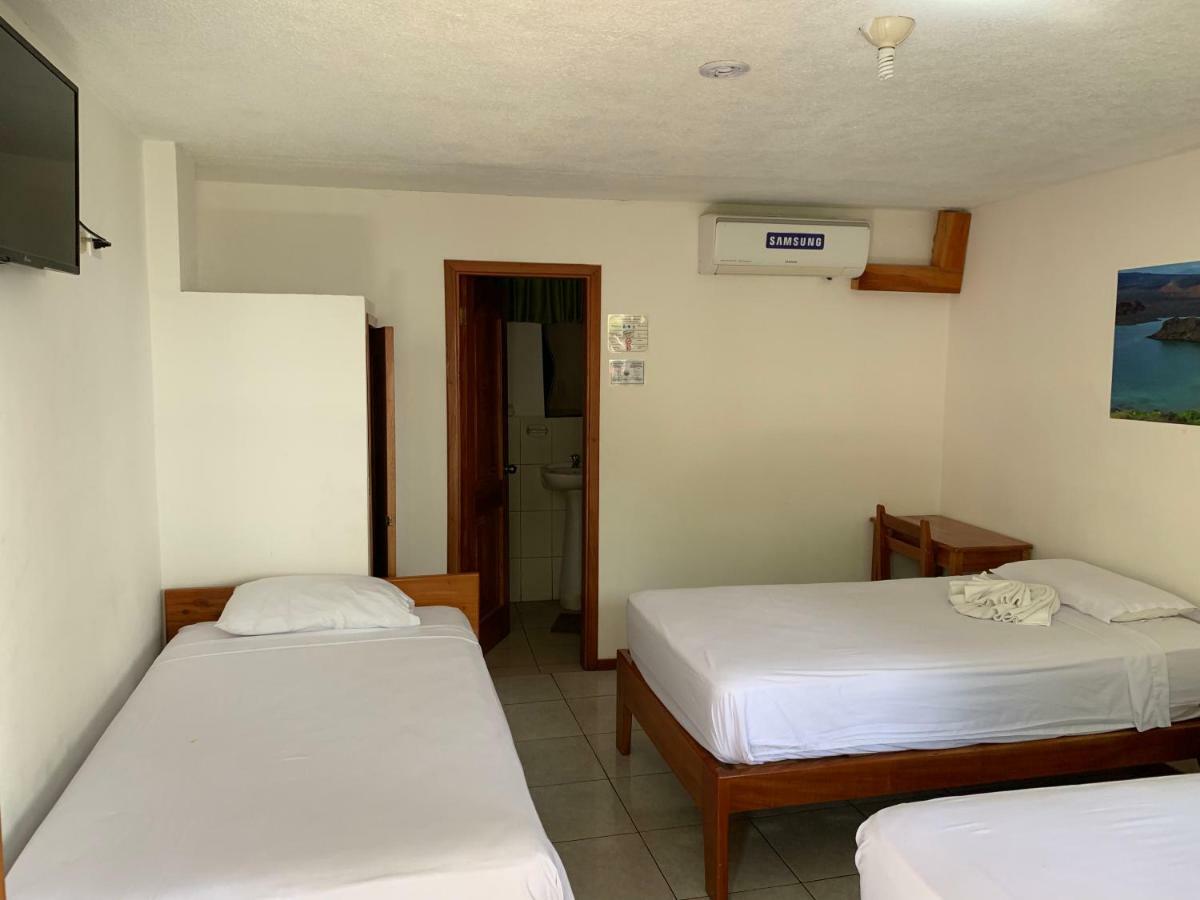 Hostal White House Galapagos Пуэрто-Айора Экстерьер фото